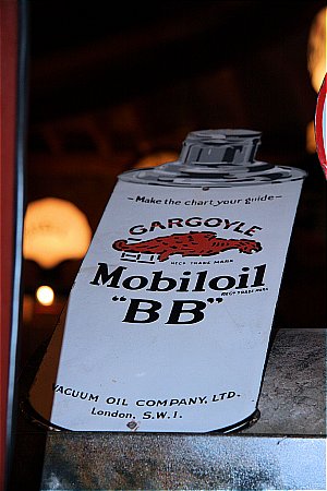 MOBILOIL "BB" CAN - click to enlarge
